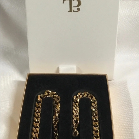 Abbott Lyon gold initial choker necklace. 16 inches. Initial “ TO”. NWT - Picture 5 of 6